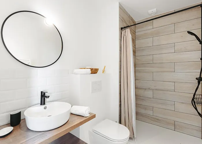 Le Phare, House Apartman *