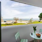 Le Phare, House