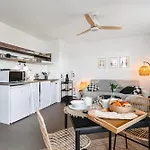 Le Phare, House Apartment *