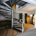 Le Phare, House *