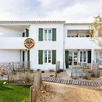 Le Phare, House Apartment *
