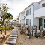 Apartment Le Phare, House