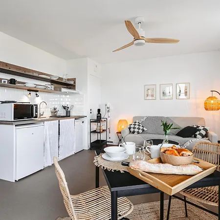 Le Phare, Vue 公寓 *