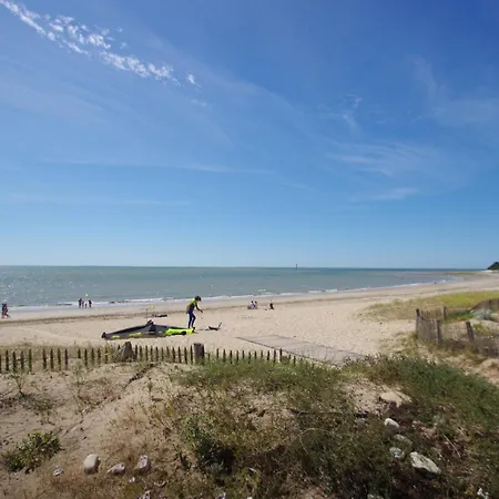 Le Phare, Vue 公寓